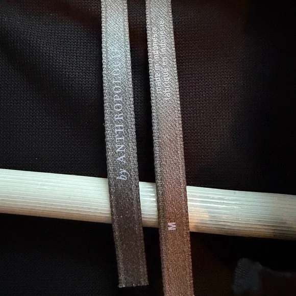 By Anthropologie Ruffled Lace Top size M - Picture 4 of 8